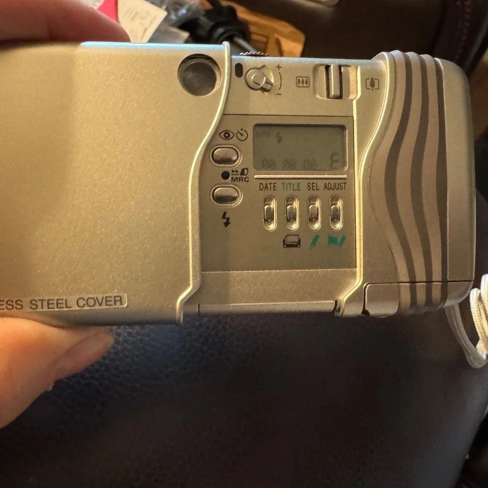 Nikon Nuvis S